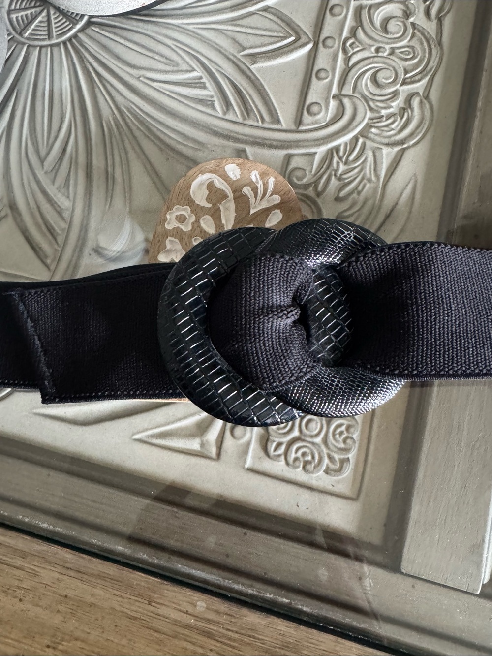 Stylish Black Ribbon Belt with Textured Interlocking Buckle